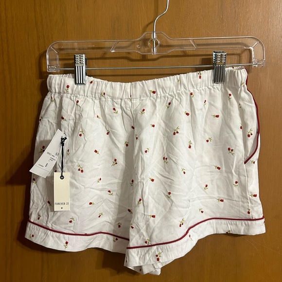 Forever 21 Cherry Print Pajama Set Shorts & Button Top NWT Women’s Small - Picture 7 of 8